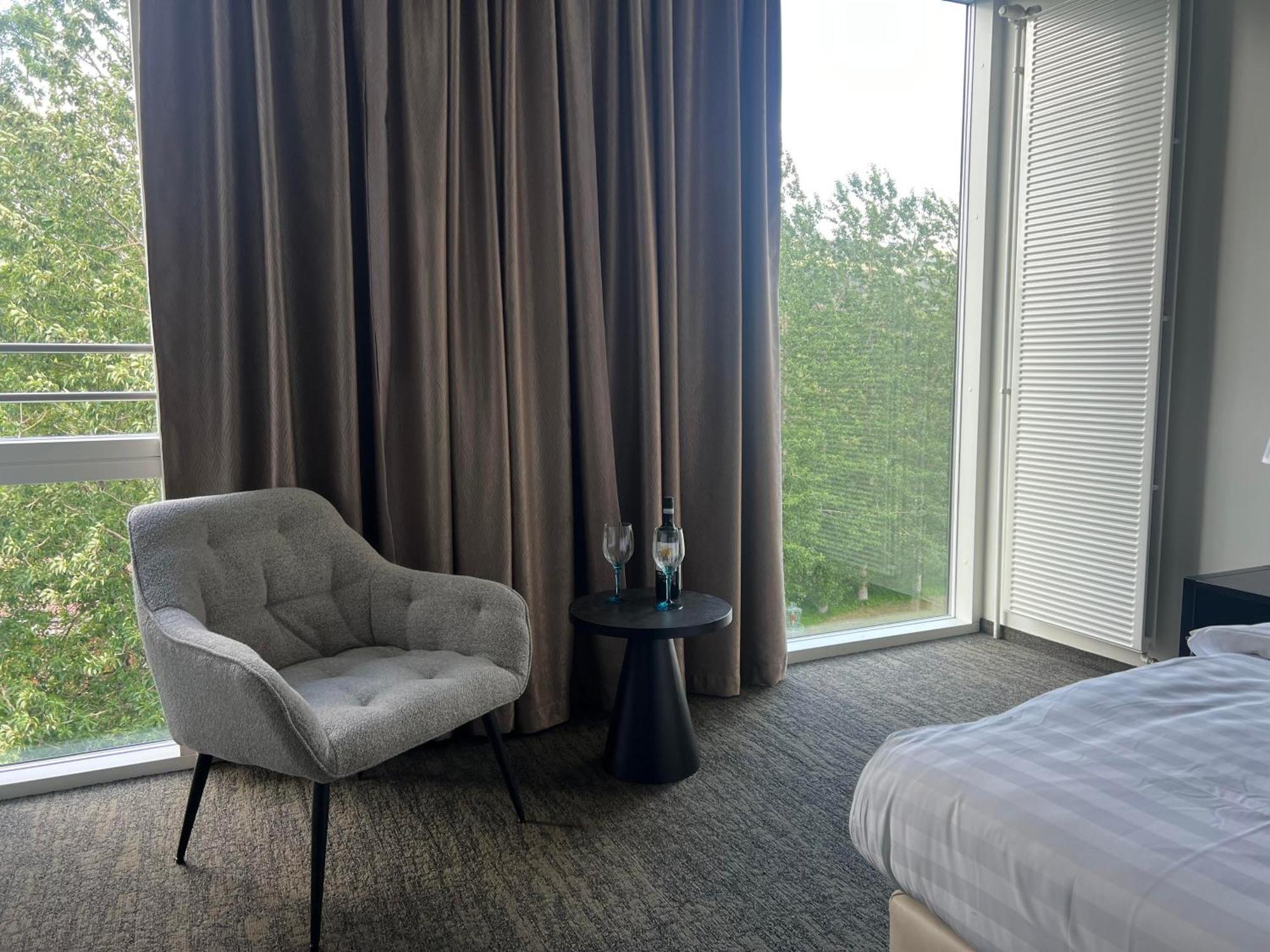 Hotel Bifroest エクステリア 写真