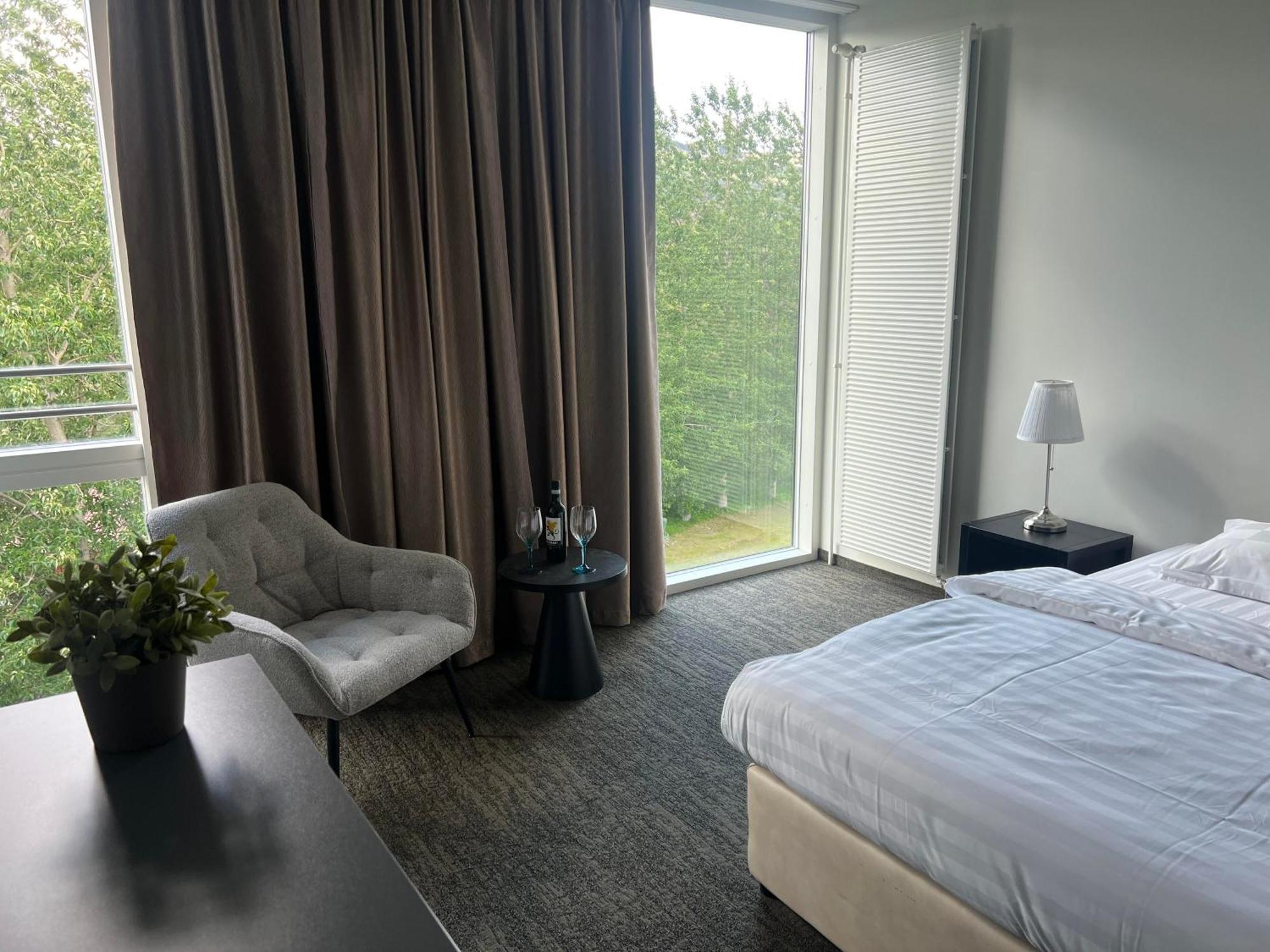 Hotel Bifroest エクステリア 写真